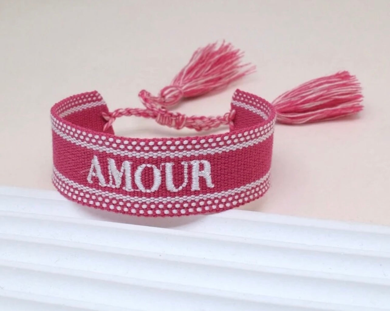 PULSERA BORDADO AMOUR